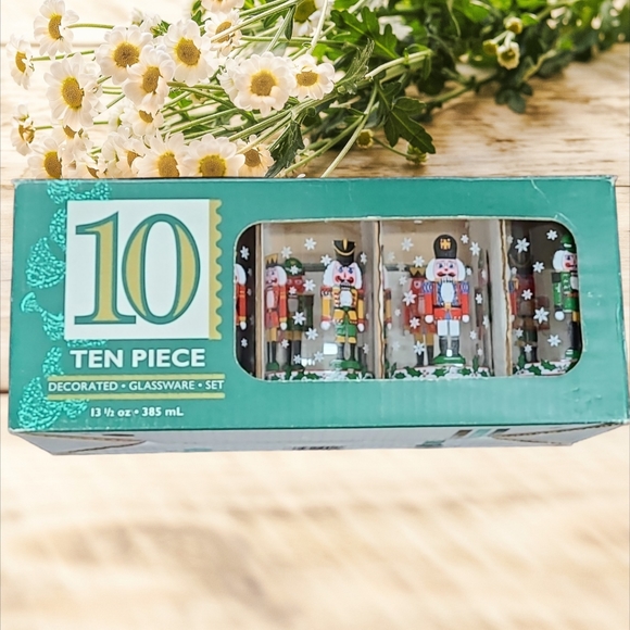 Vintage 1980’s Libby Christmas Nutcracker drinking glasses: Christmas NIB - Picture 1 of 6